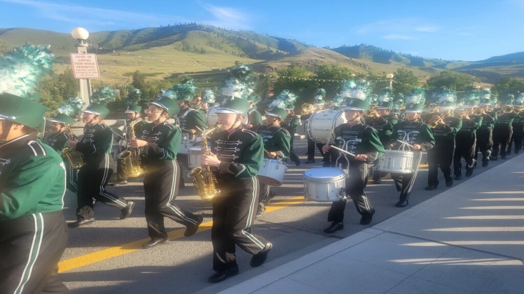 Lake Chelan Pays Tribute to Fallen Heroes in 27th Annual Memorial Day Parade